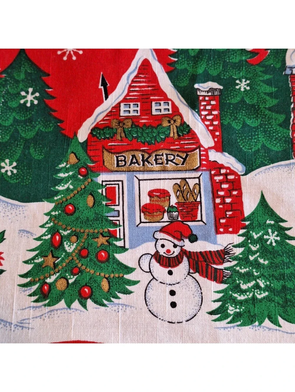 VTG Christmas Hometown Tablecloth Sunweave Linen 62